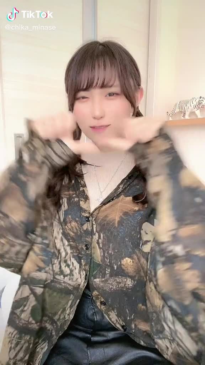 水瀬ちか🌻 51