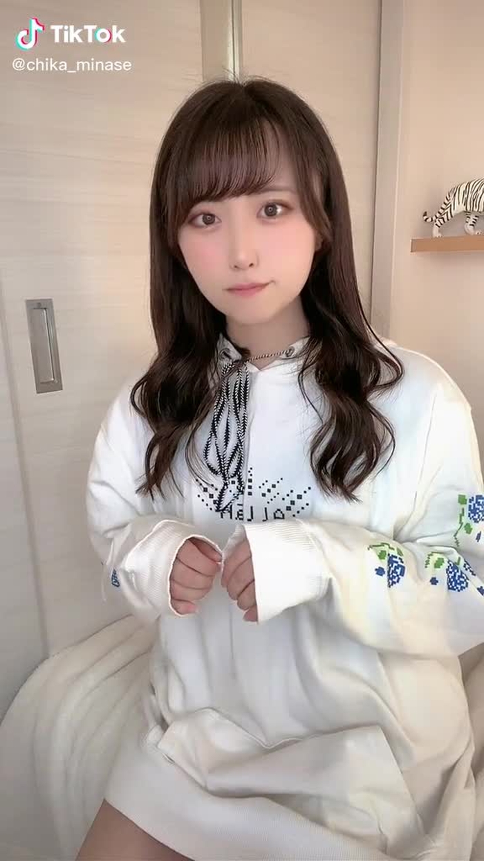 水瀬ちか🌻 44