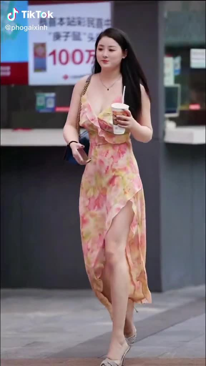 Phố Gái Xinh 14