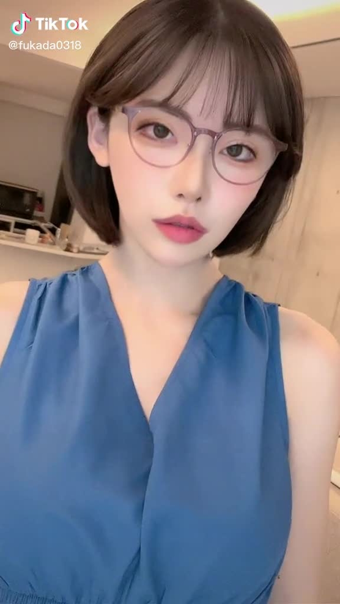 深田えいみ 22
