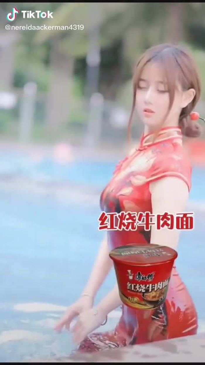 姐姐超胸 12