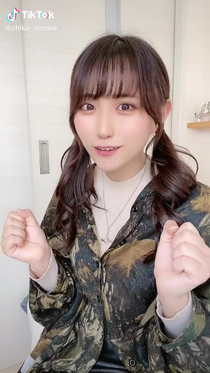 水瀬ちか🌻 49