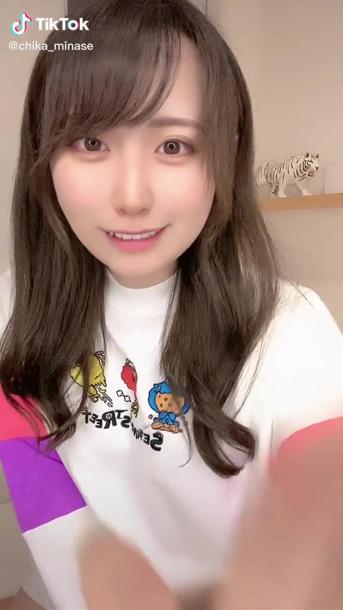 水瀬ちか🌻 53