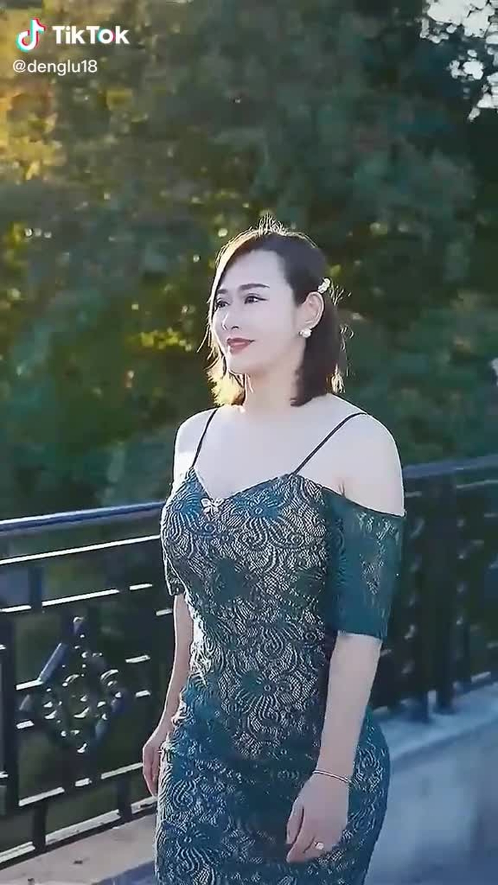 Deng Lu 17