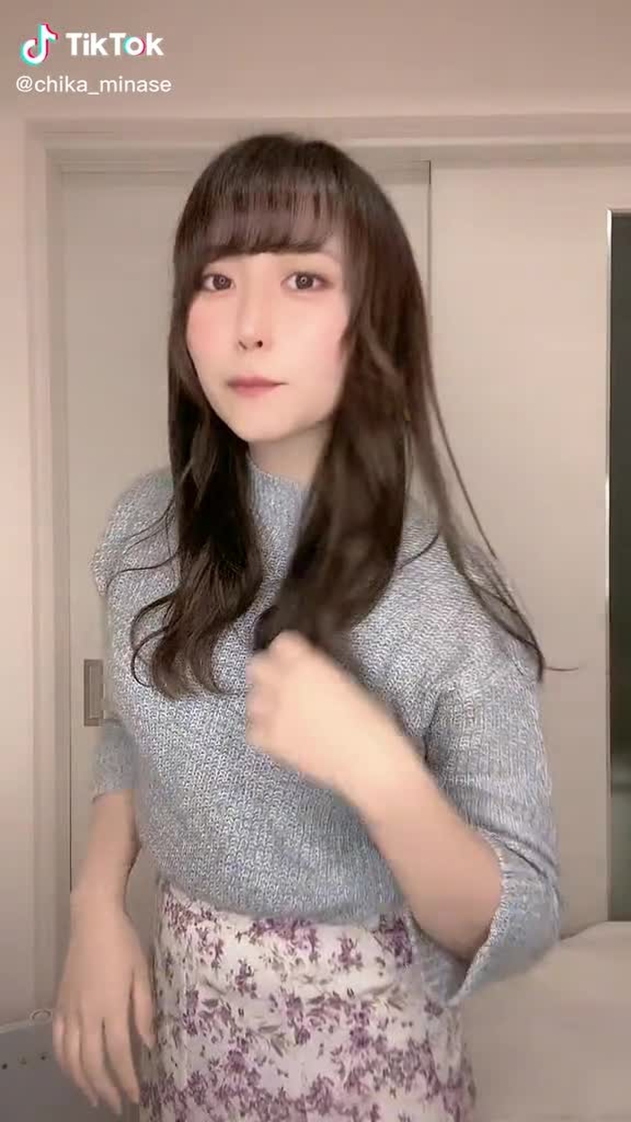 水瀬ちか🌻 56