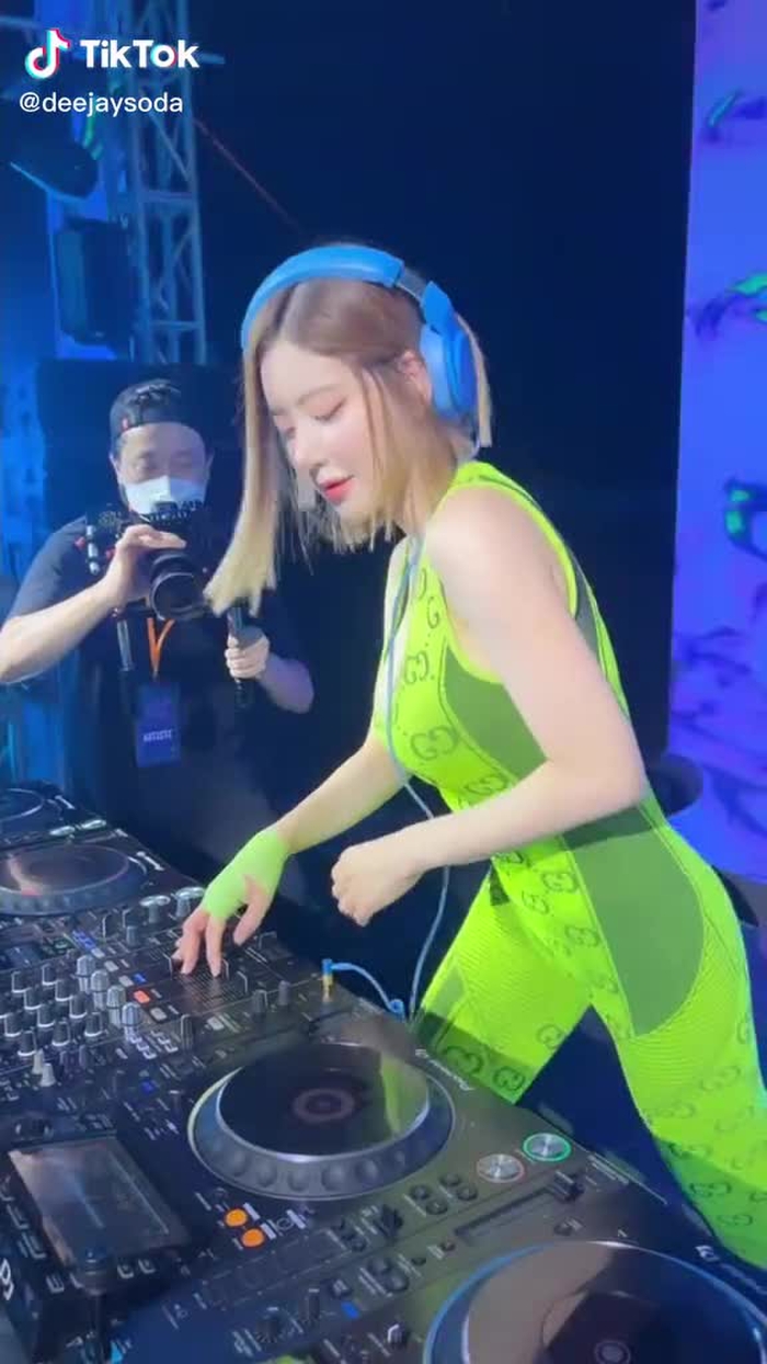 DJSODA 28