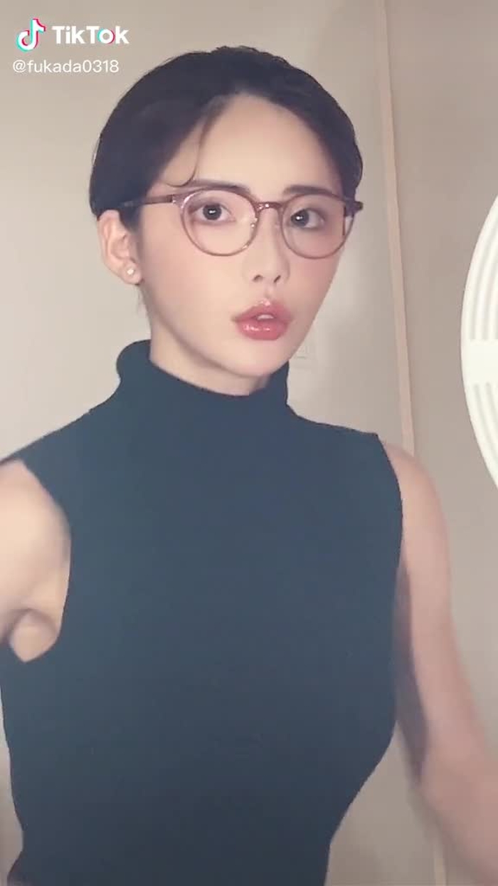 深田えいみ 14