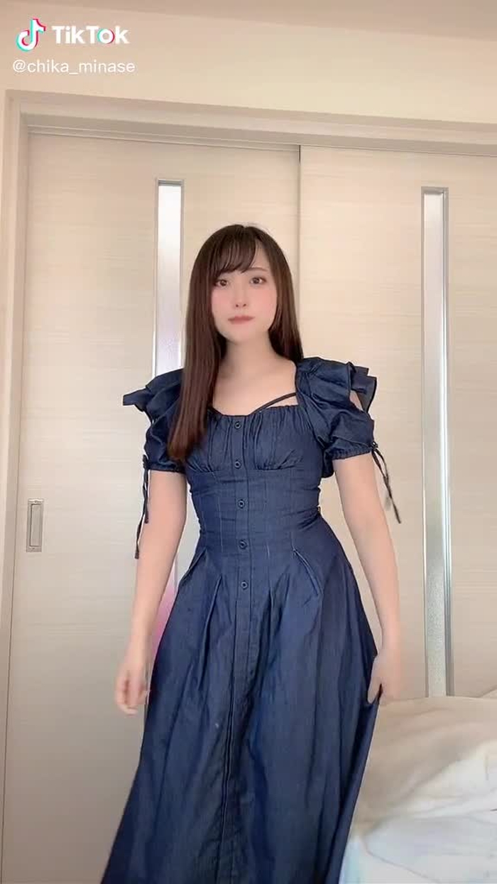 水瀬ちか🌻 27