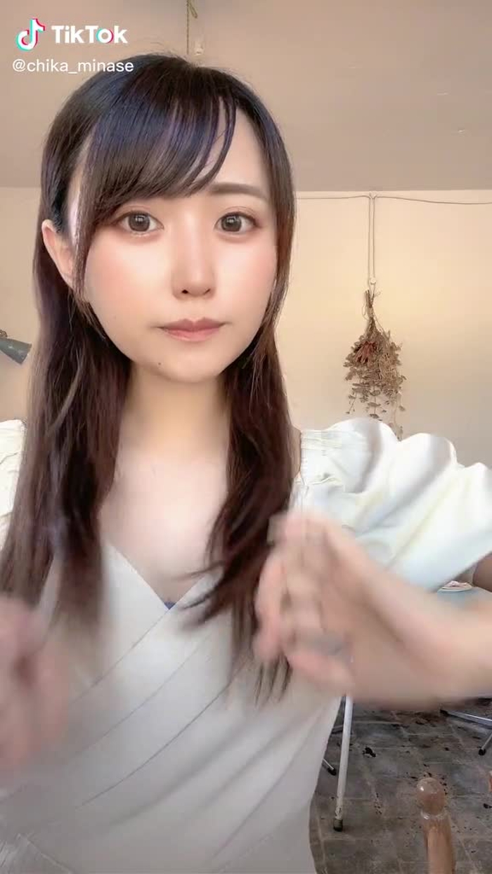 水瀬ちか🌻 9