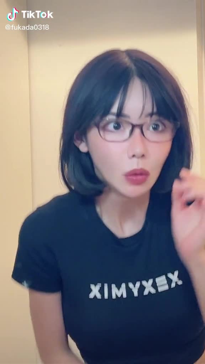 深田えいみ 8