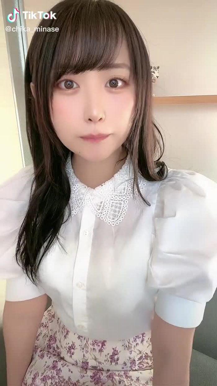 水瀬ちか🌻 4