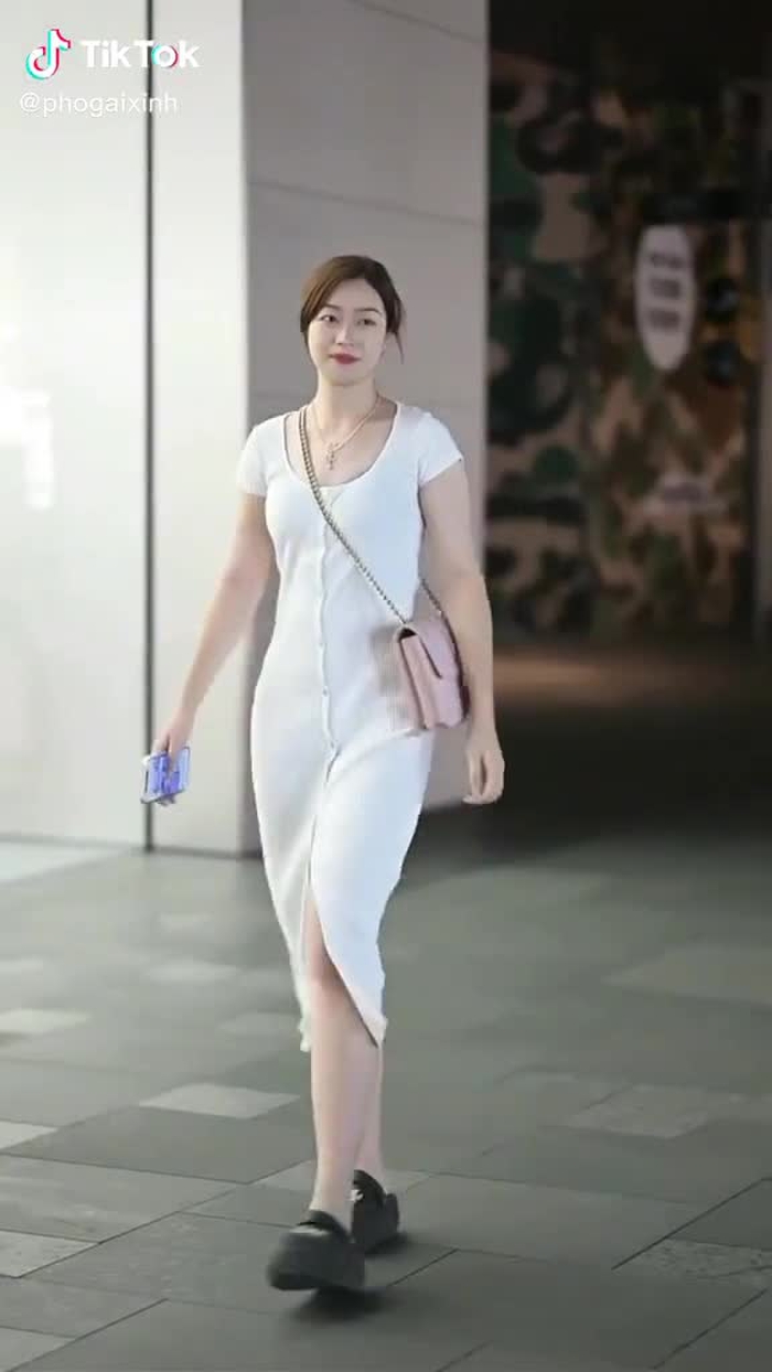 Phố Gái Xinh 16