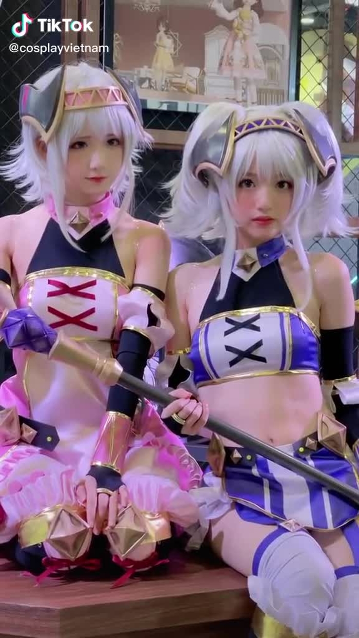 Cosplayer 19