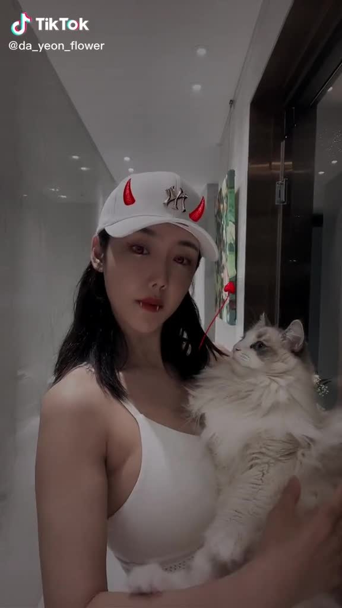 윤다연💗victoria 24