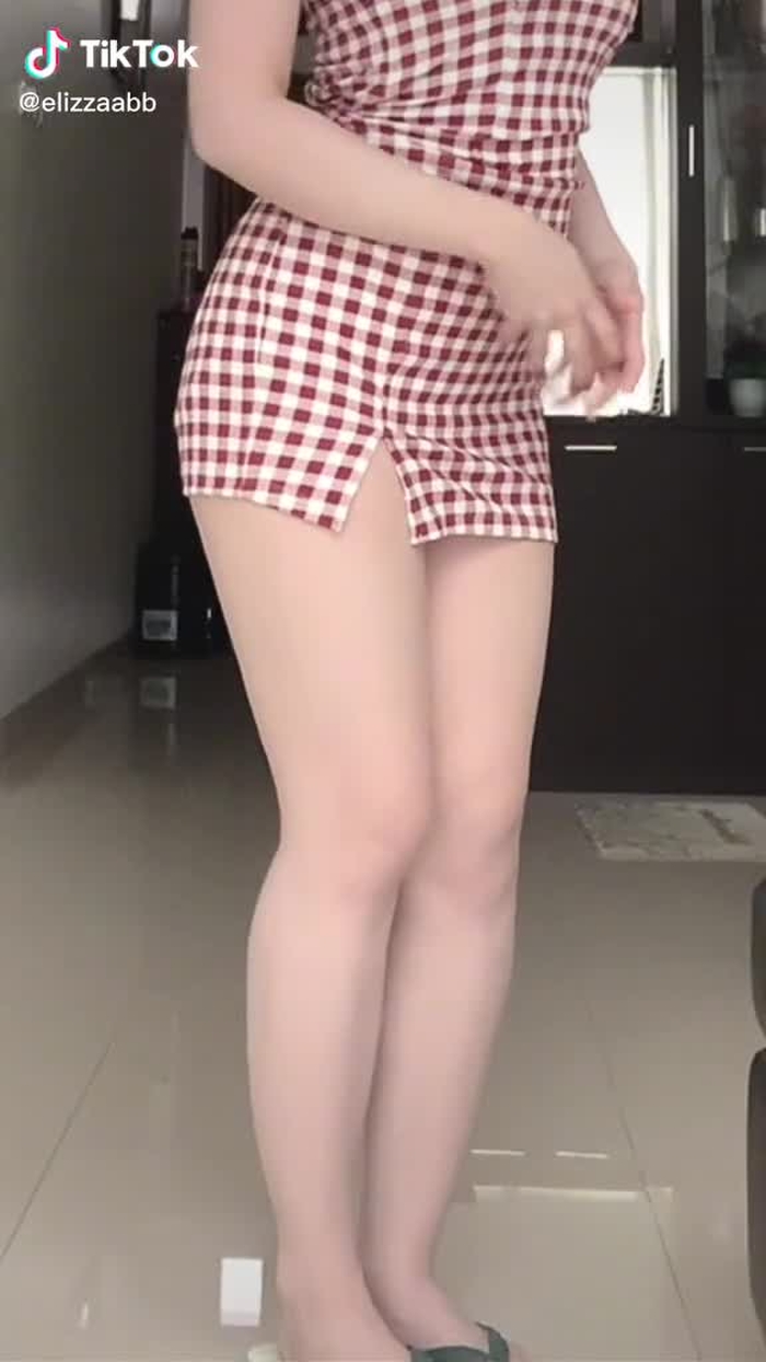 E 10