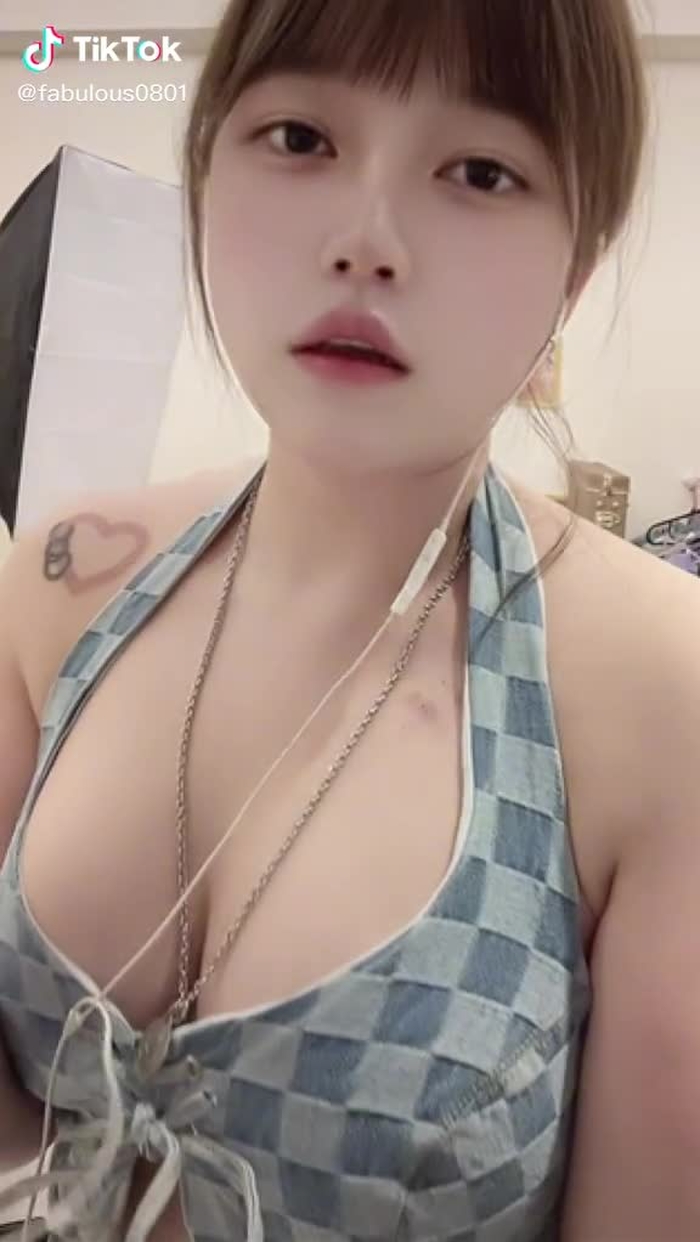 謝亦菲 26