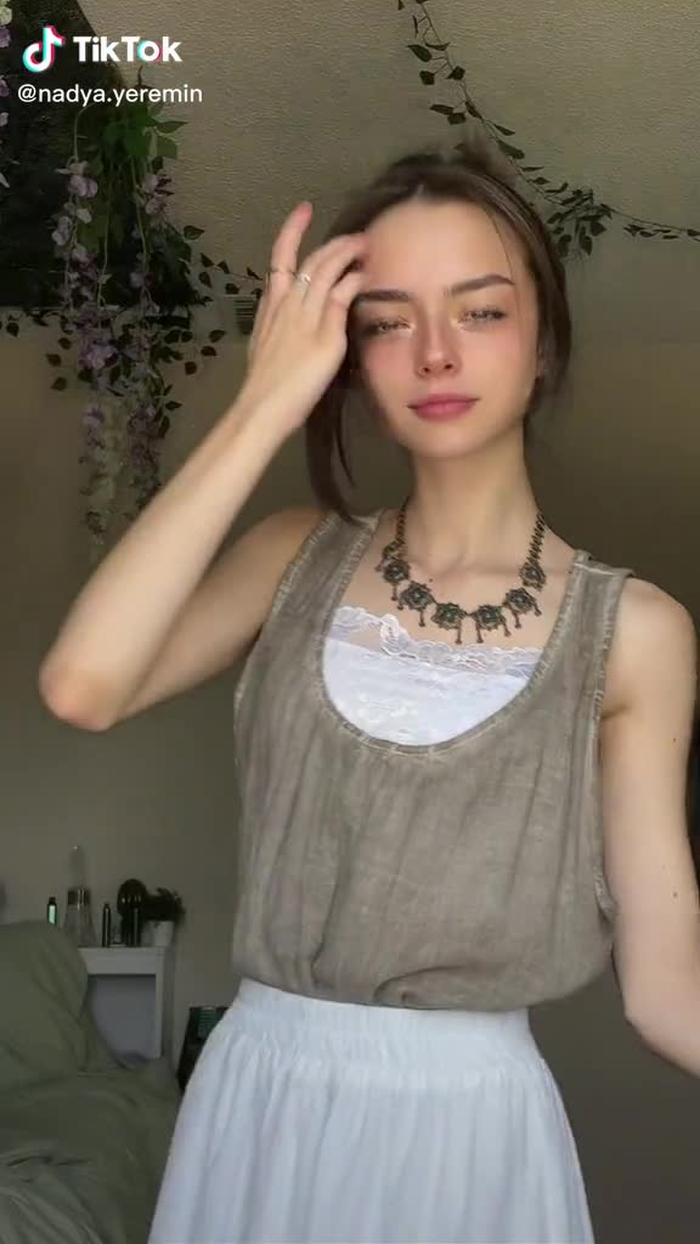 Nadya yeremin 16