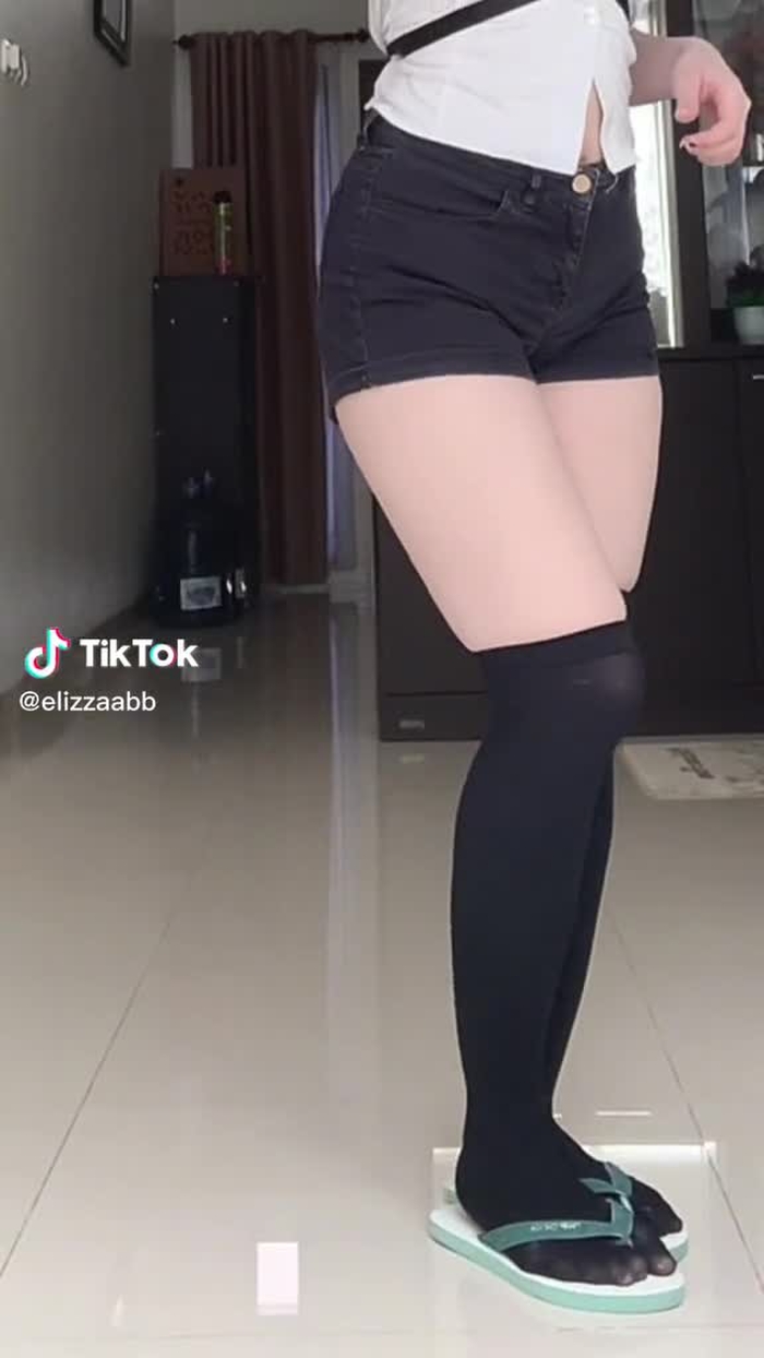 E 4
