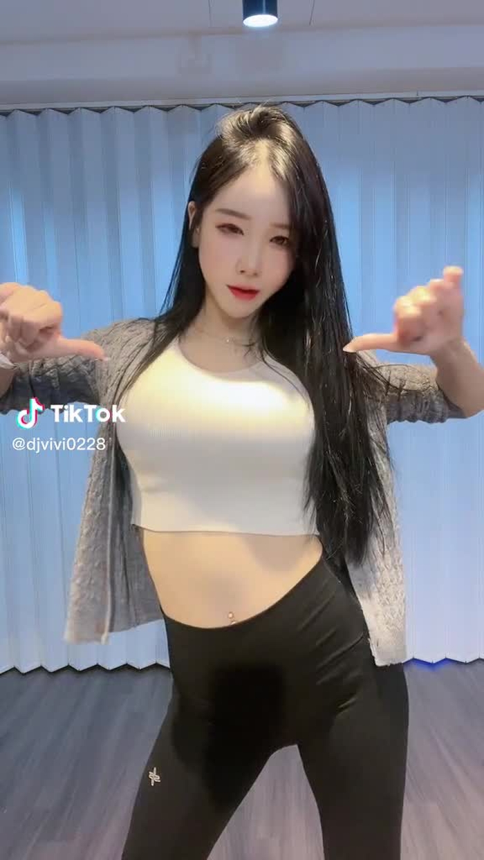DJvivi 2