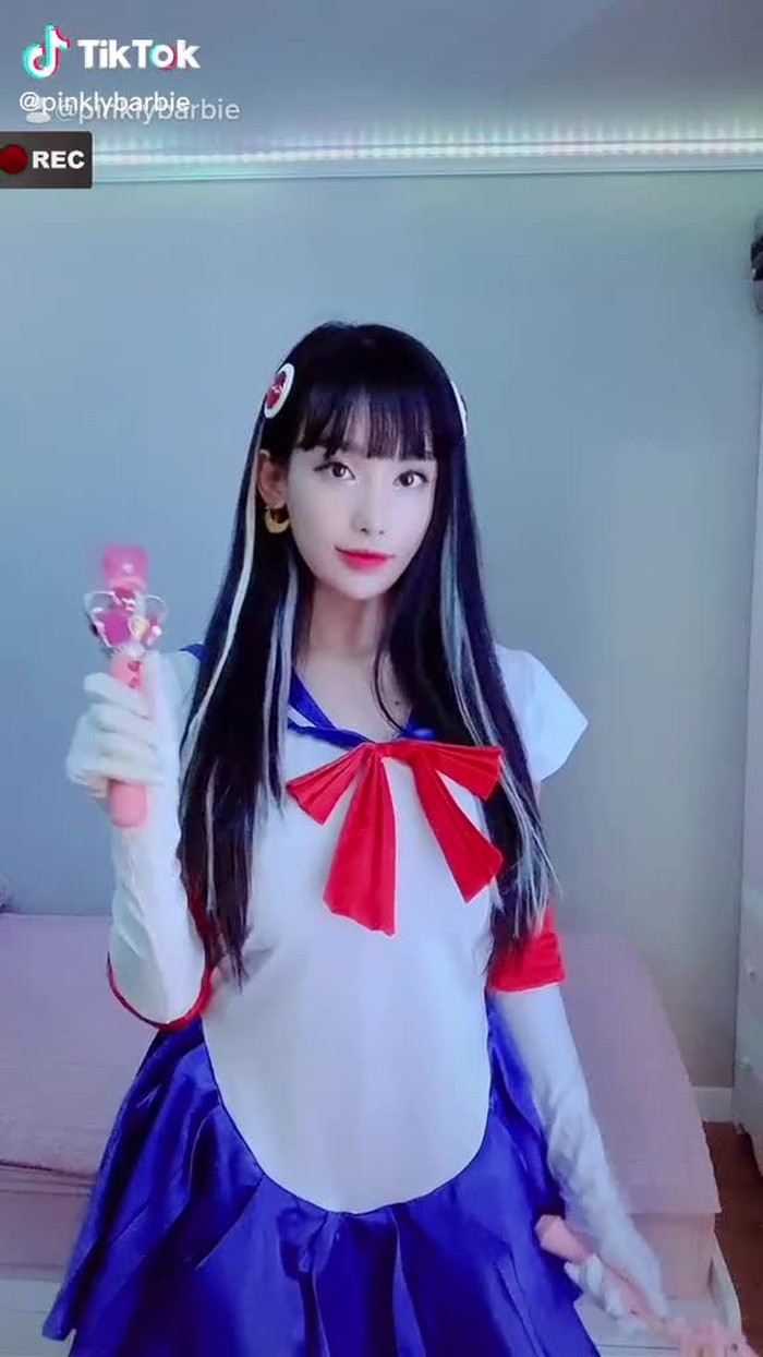 강사랑𝑬𝒍𝒍𝒂