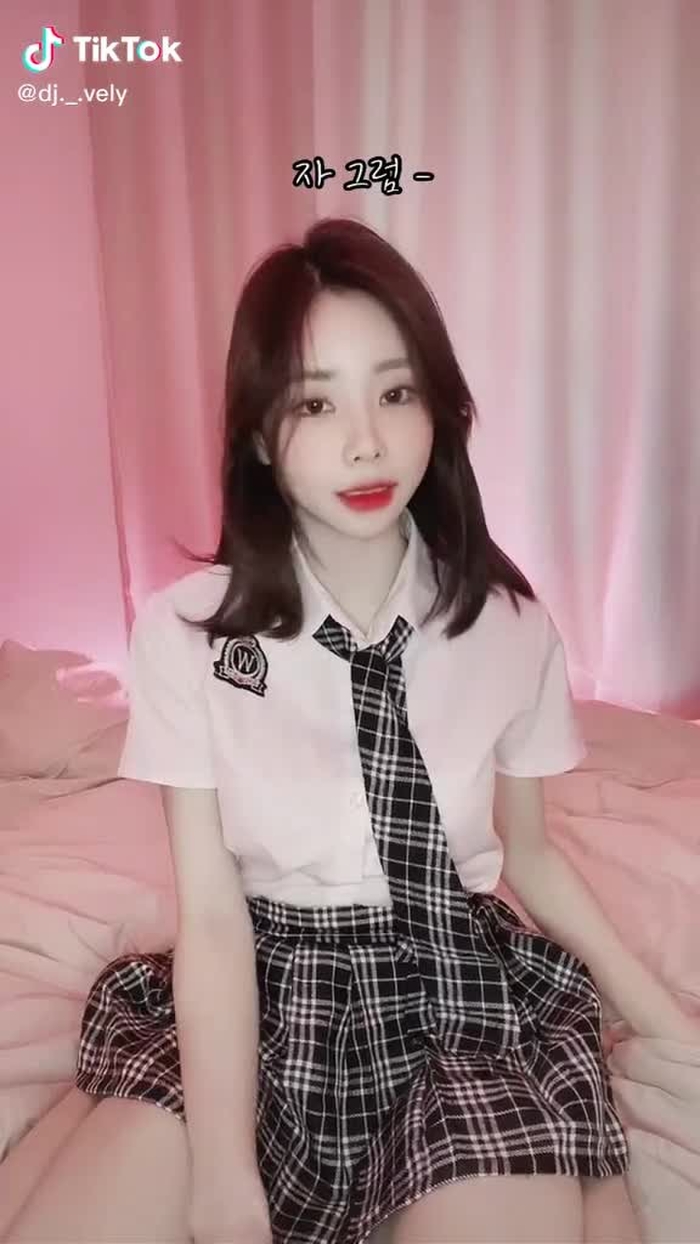 DJ VELY 17