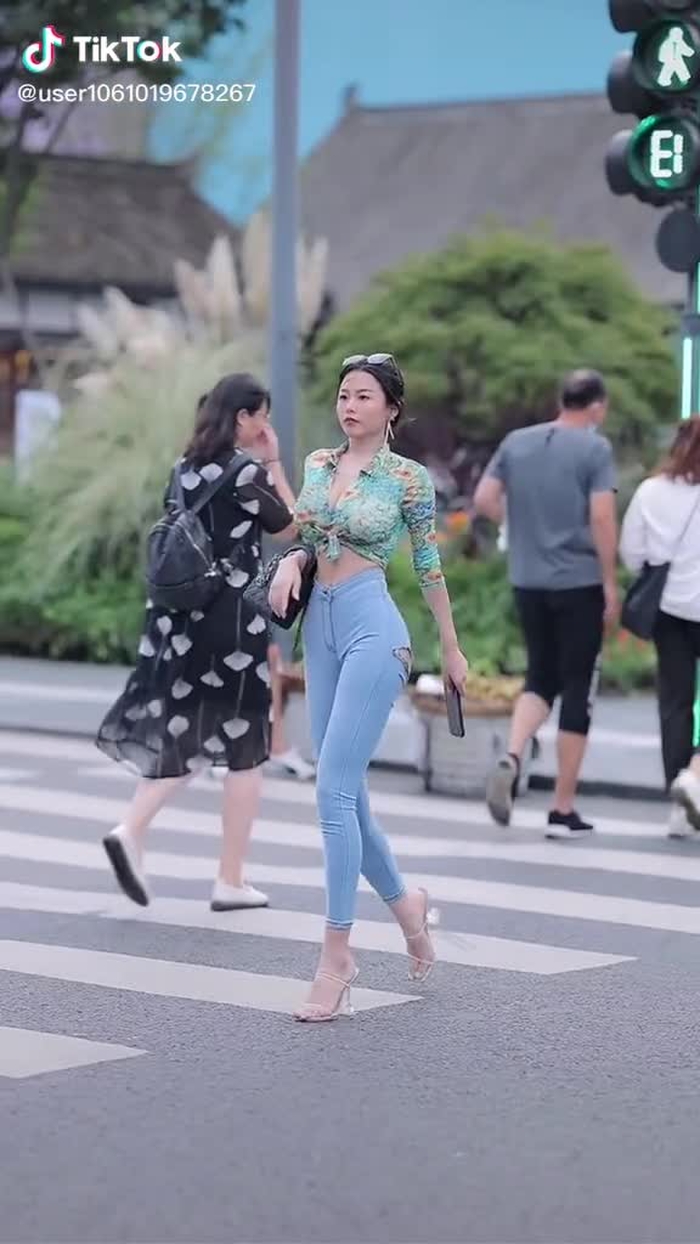 娜可露露🥰🥰