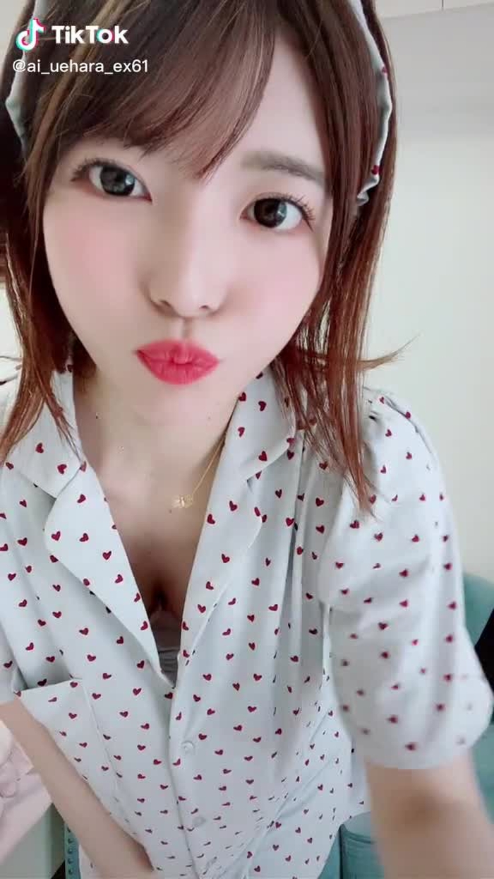 上原亜衣 24
