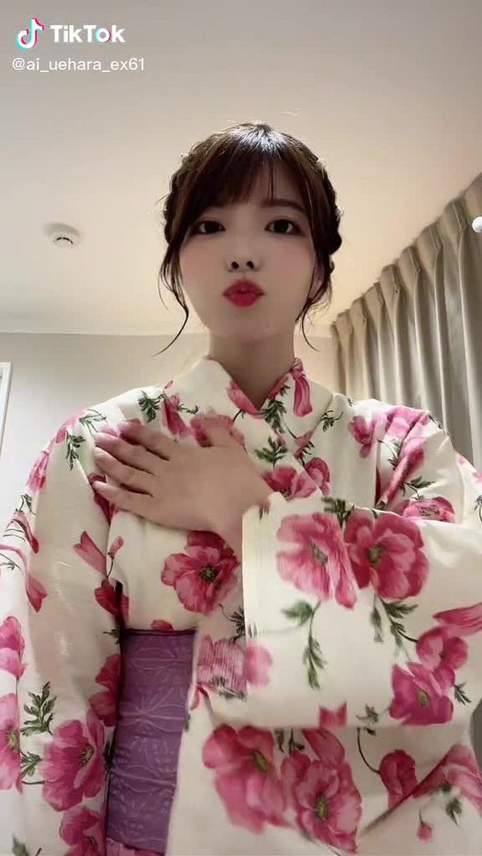 上原亜衣 15