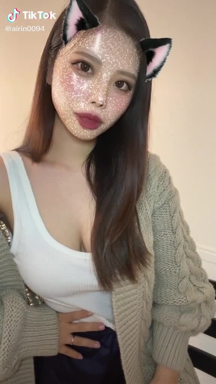 This video is unavailable. Visit TikTok to discover more trending videos. 133