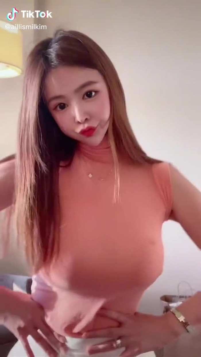 𝕄𝕚𝕝𝕜𝕚𝕞 유니🎀
