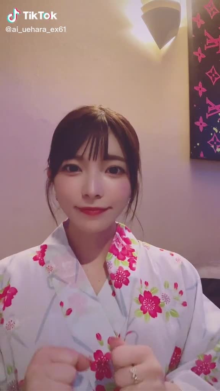 上原亜衣 26