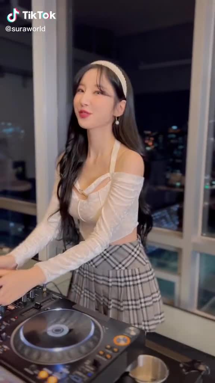 djsura 14