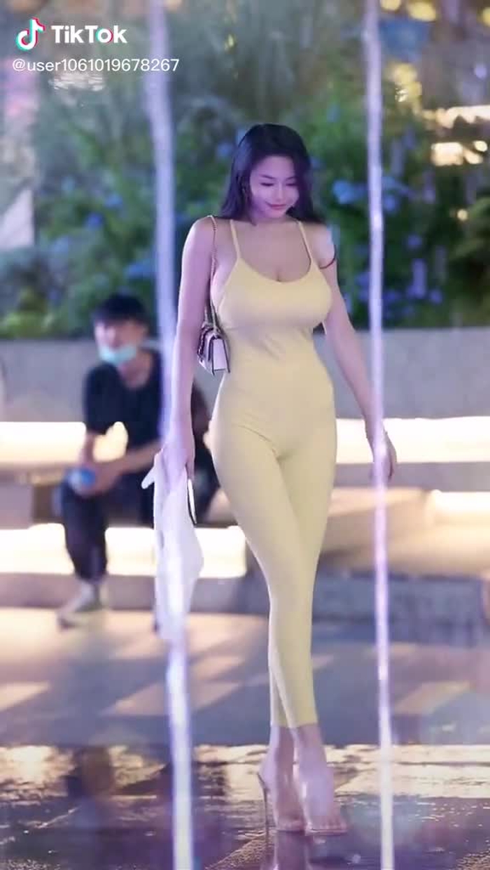 娜可露露🥰🥰