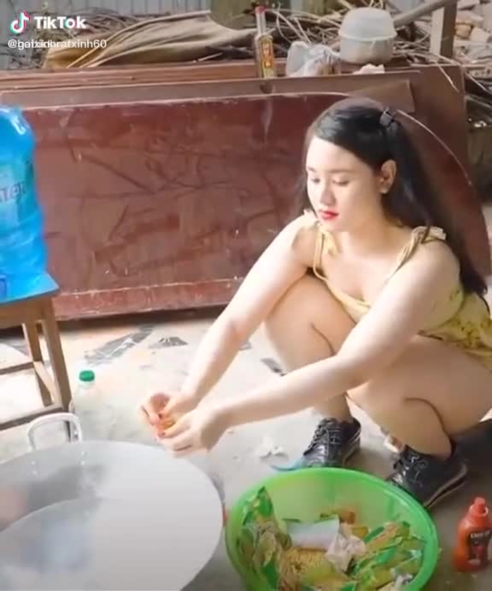 gaixinhratxinh60