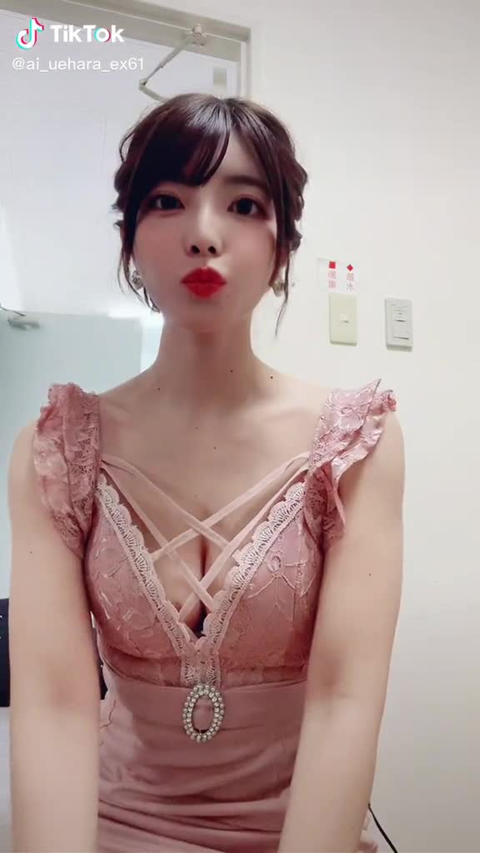 上原亜衣 12