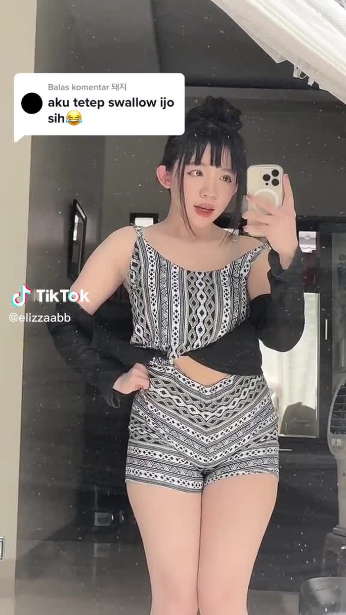 E 33