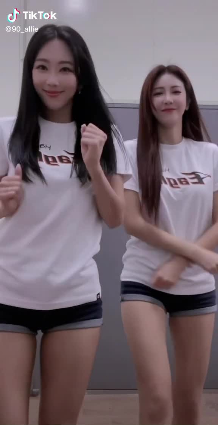 김연정