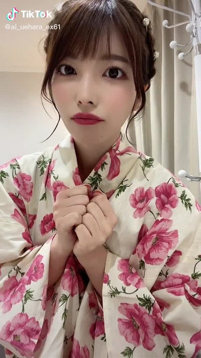 上原亜衣 17