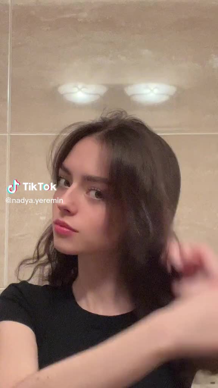 Nadya yeremin 32