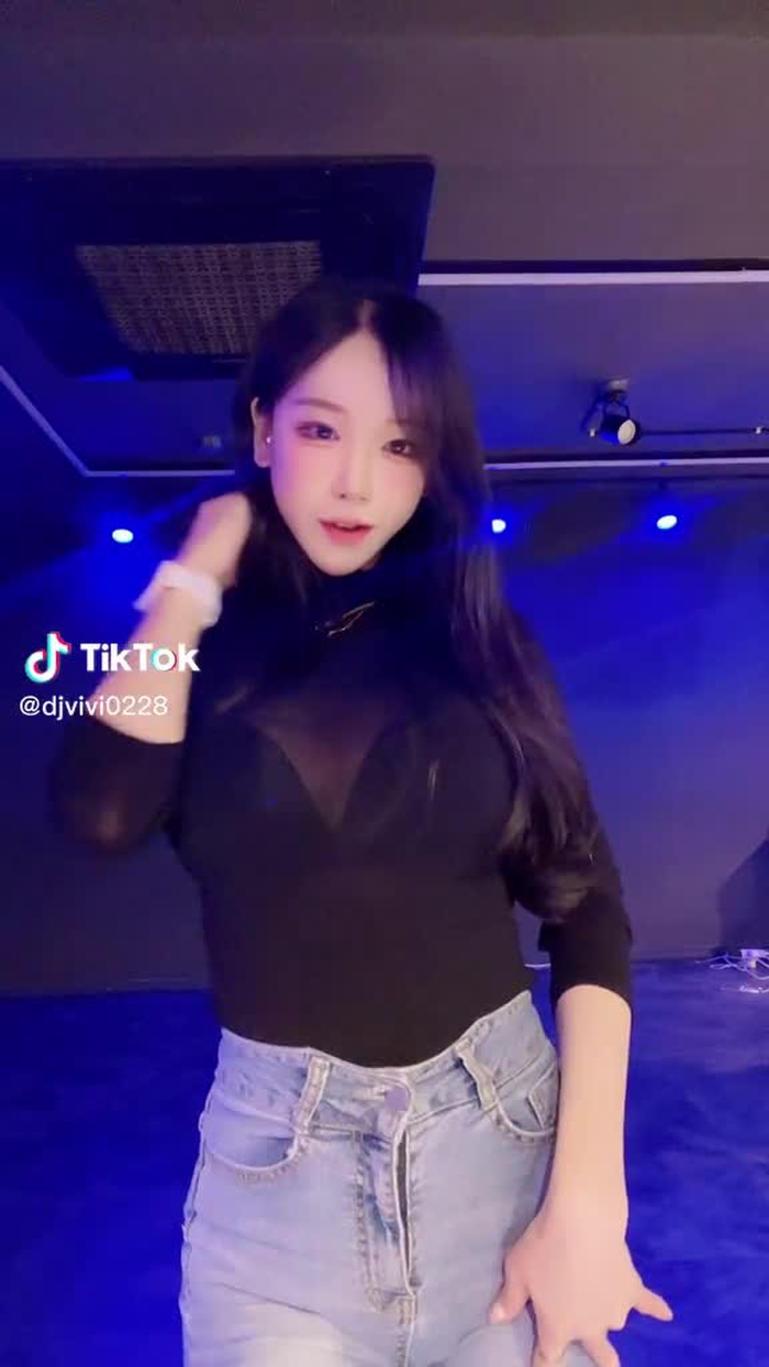 DJvivi 31