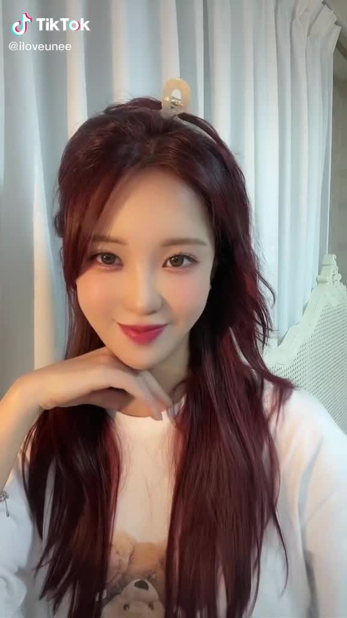 유니 UNEE 18