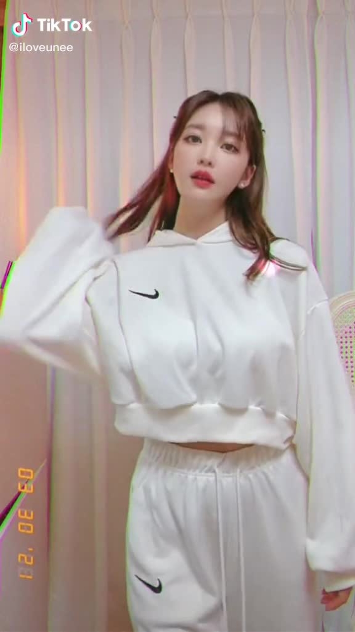유니 UNEE 27