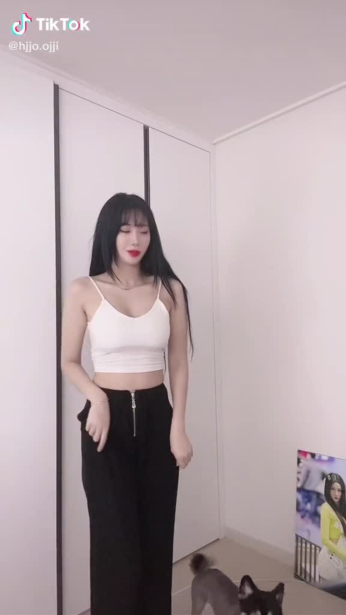 This video is unavailable. Visit TikTok to discover more trending videos. 149