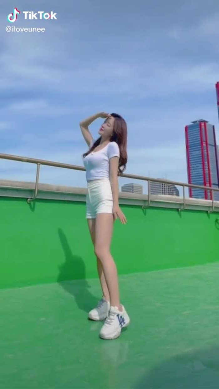 유니 UNEE 26