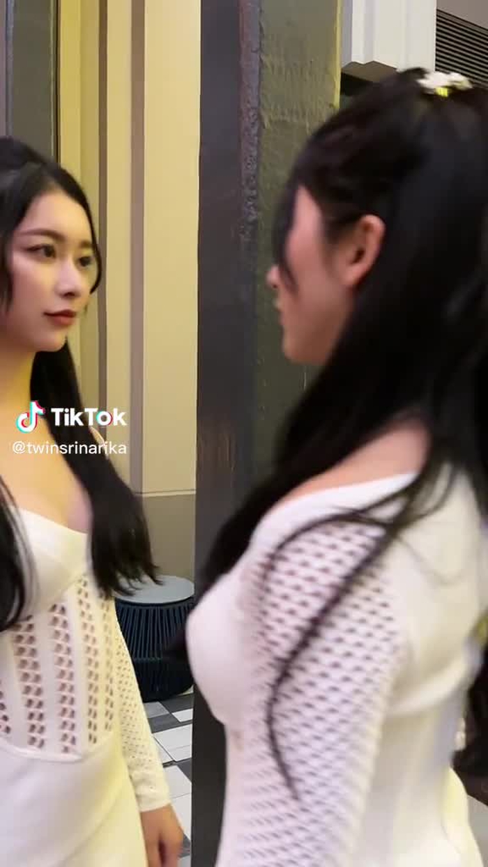 TWINSりなりか 38