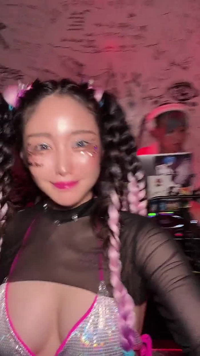 🦩𝔻𝕁 ℙ𝕀ℕ𝕂-𝕊𝔸𝕃𝕆ℕ 🍒 DJpinsaro 40
