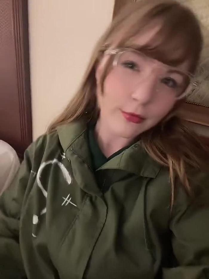 June Lovejoy ジューン•ラブジョイ〜@ 🎄HolMat June__Lovejoy