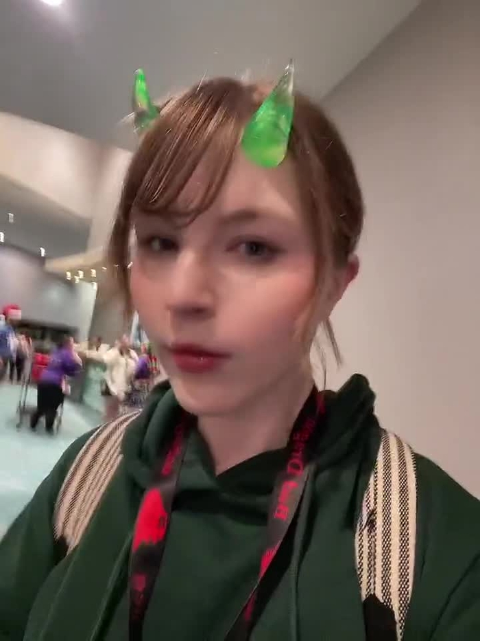 June Lovejoy ジューン•ラブジョイ〜@ 🎄HolMat June__Lovejoy 2