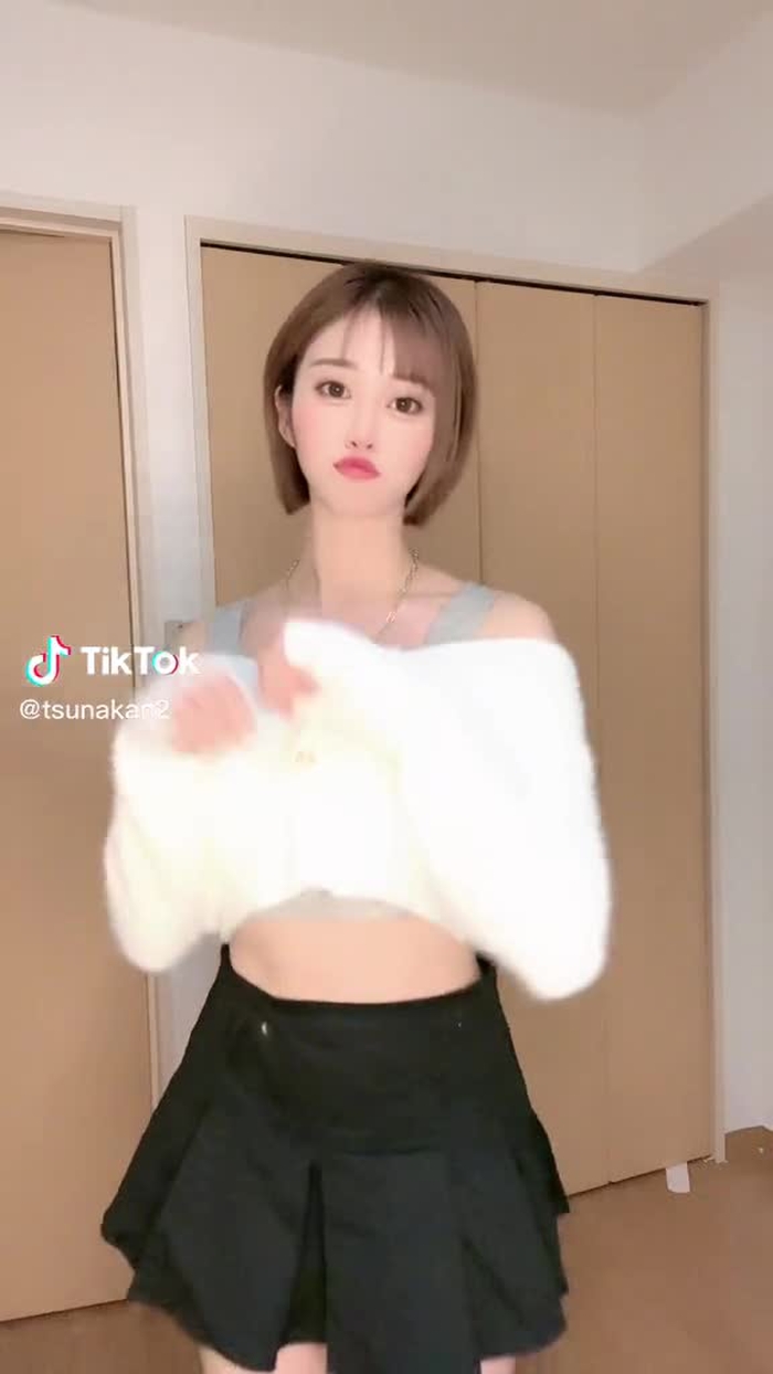 連続腰ヒットうまくない？！🤪#ツナ缶 #dance #腰ヒット