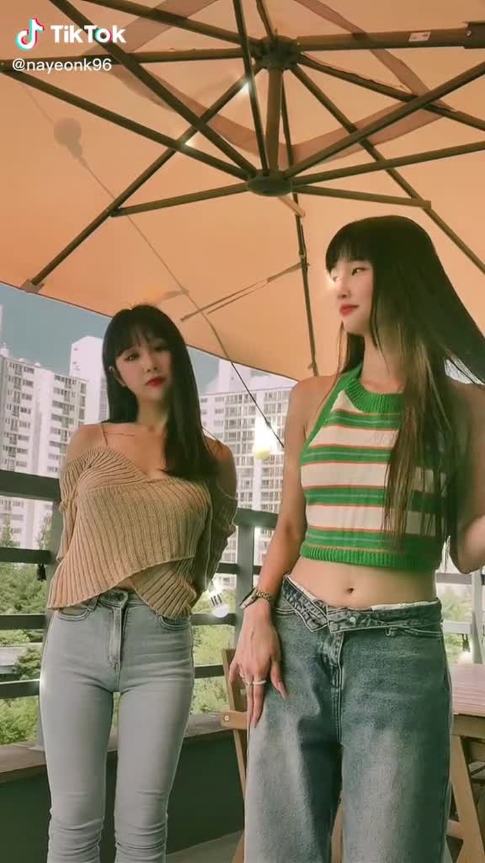 우림이랑 데이트했어용 😝 다들 주말인데 뭐해요!!? @ggbaewl #trend #dance